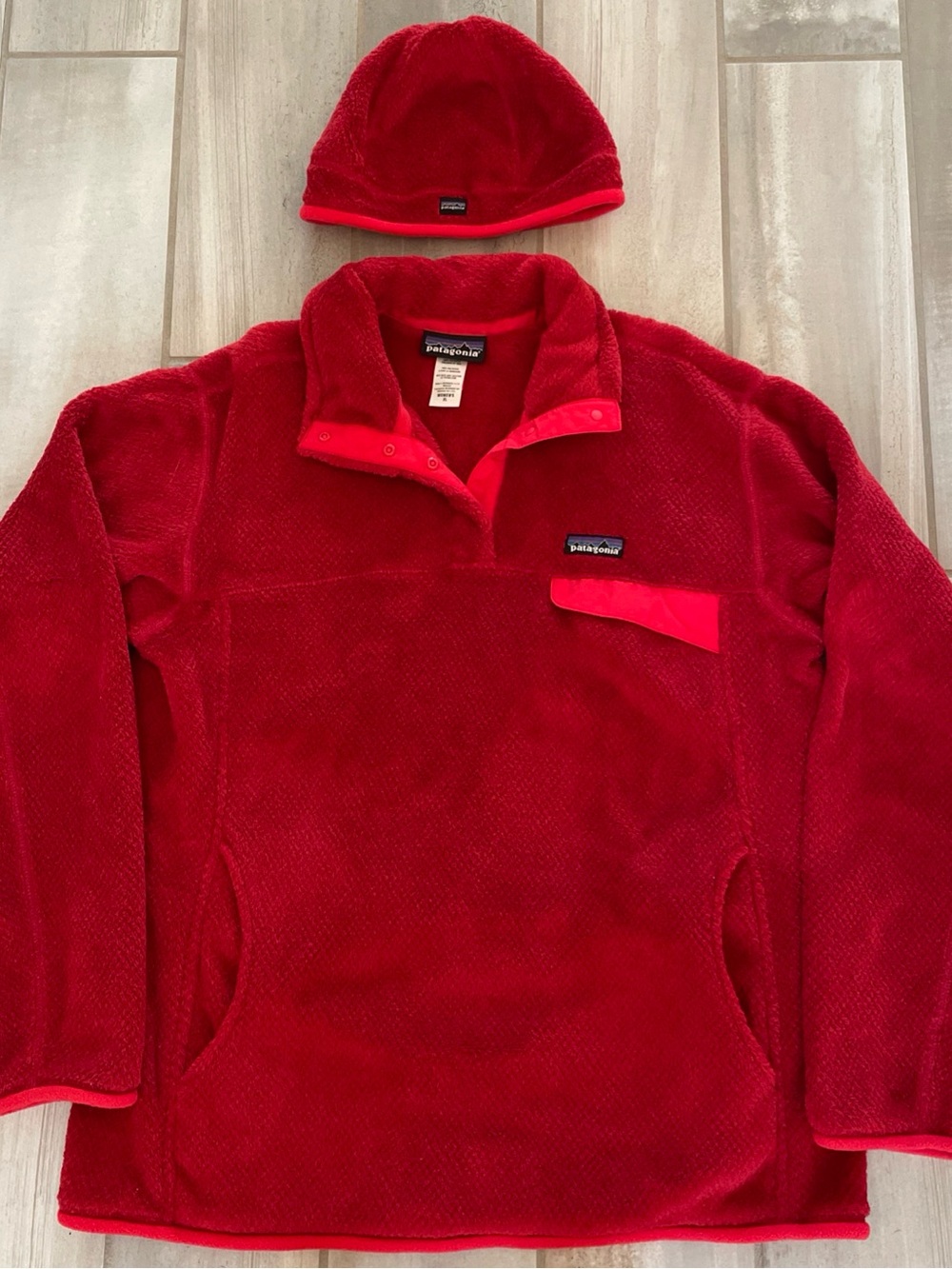 Patagonia Red Re-Tool Snap-T Fleece Pullover Women's XL Matching Beanie One Size